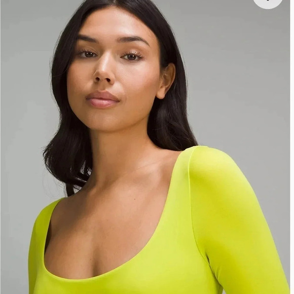 NWT Lululemon Wundermost Square-Neck Ultra Soft Long Sleeve Bodysuit Size S Lime - Picture 2 of 11